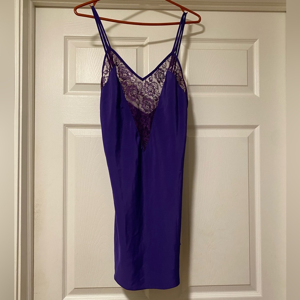 Vintage Gold Label Victoria’s Secret Purple Slip Chemise Nightgown Size Small